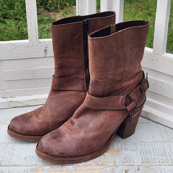 Y2K Vintage Steve Madden Boots Women's 10 Brown Distressed Leather Belted Biker - Picture 1 of 14